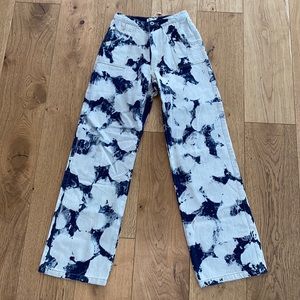 Bleach wash jeans (NWT)